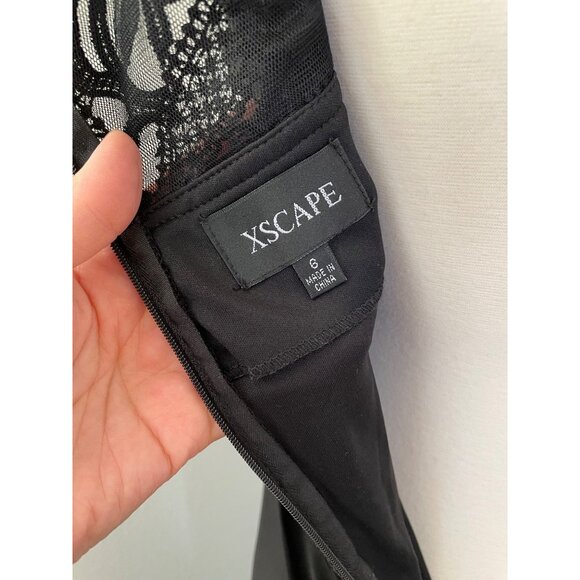 XSCAPE Cap Sleeve Jersey Dress in Black Lace Illusion Yoke Side Ruching Size 6 - Picture 8 of 10